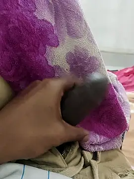 Yourteentoyboy online show from 07/05/26, 06:59