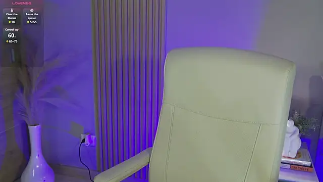 Alessia-miller  online show from 12/07/24, 12:03