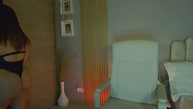 Alessia-miller  online show from 01/15/25, 03:33