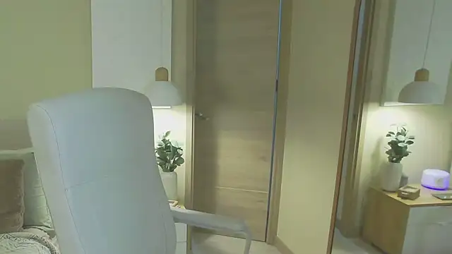 Alessia-miller  online show from 02/22/26, 04:48