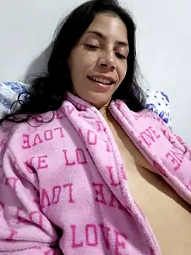 Rainha Travessa online show from 11/22/25, 04:11