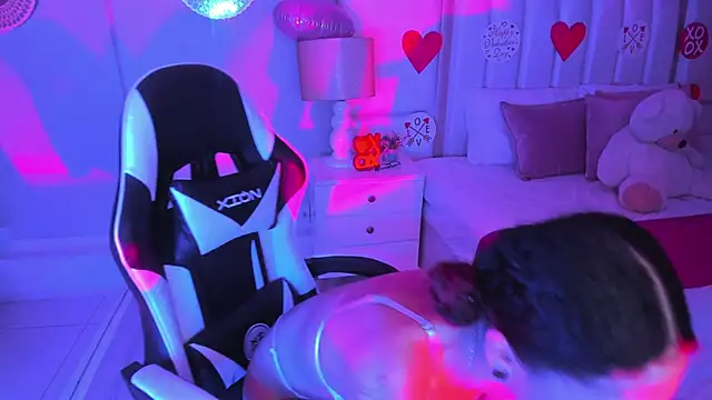 EllaBennet online show from 02/13/25, 05:16