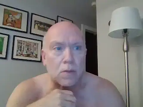 Snapshot of FLSexyGuy chatting on 10/03/25, 08:21 FLSexyGuy online show from 10/03/25, 08:21