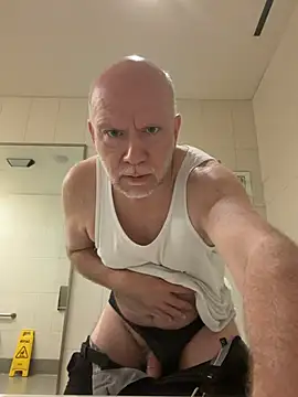 Snapshot of FLSexyGuy chatting on 04/10/26, 01:18 FLSexyGuy online show from 04/10/26, 01:18