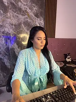 nicol jone1 online show from 06/30/26, 10:10