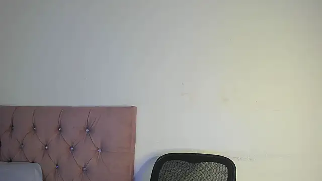 nicol jone1 online show from 02/24/26, 11:27