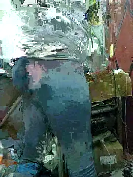 Snapshot of ShelfyOfferer chatting on 02/05/26, 04:47 ShelfyOfferer online show from 02/05/26, 04:47