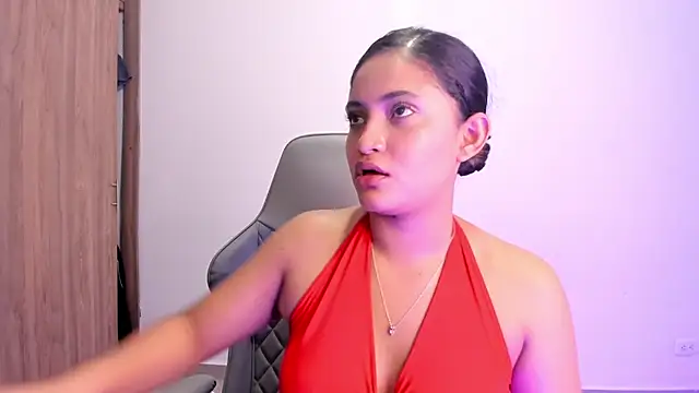 Snapshot of Isa_squirt1 chatting on 02/21/26, 04:58 Isa squirt1 online show from 02/21/26, 04:58