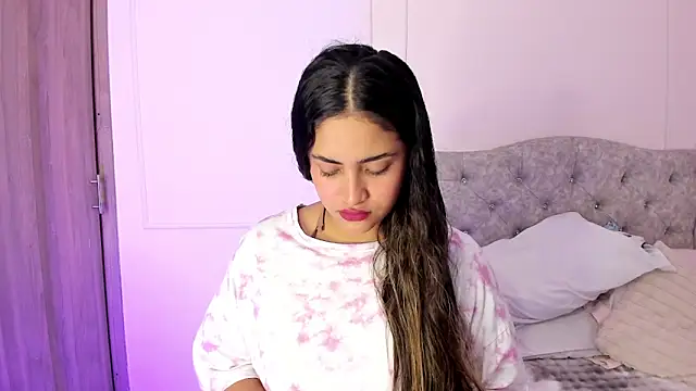 Snapshot of Isa_squirt1 chatting on 11/07/25, 03:44 Isa squirt1 online show from 11/07/25, 03:44