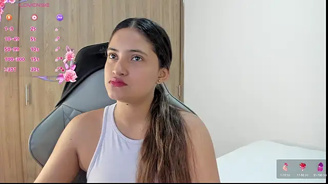 Snapshot of Isa_squirt1 chatting on 02/25/25, 02:03 Isa squirt1 online show from 02/25/25, 02:03