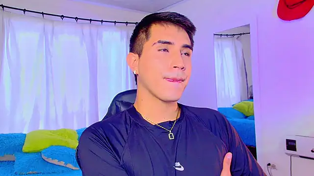 Snapshot of Chris_Maddox chatting on 12/16/25, 07:18 Chris Maddox online show from 12/16/25, 07:18