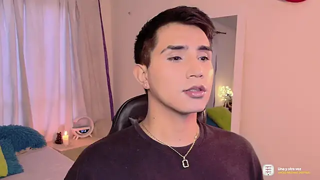 Snapshot of Chris_Maddox chatting on 11/13/25, 09:40 Chris Maddox online show from 11/13/25, 09:40