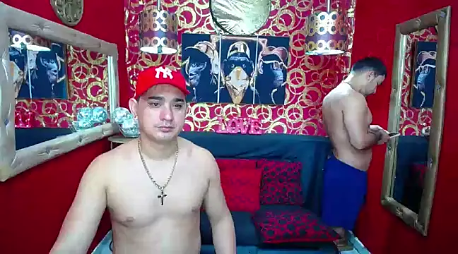 Snapshot of BOYSPEIN chatting on 02/18/25, 10:49 BOYSPEIN online show from 02/18/25, 10:49