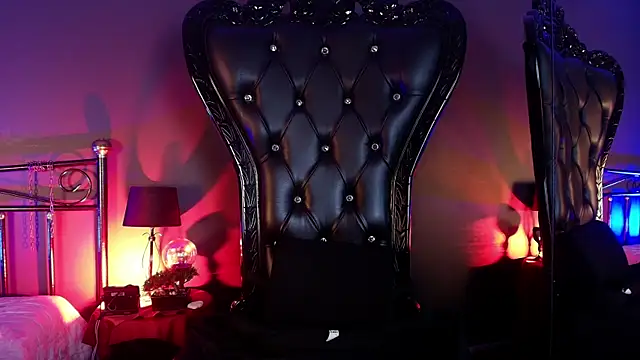 MelaniaKnauss online show from 05/21/26, 08:06
