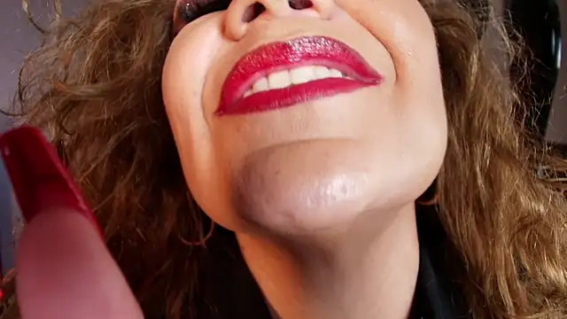 MelaniaKnauss online show from 02/25/26, 08:30