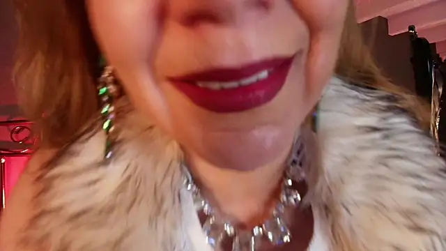 MelaniaKnauss online show from 07/07/26, 07:50