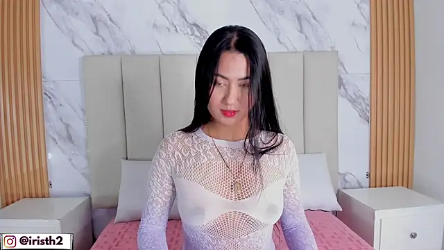 Iris Thompson  online show from 01/06/26, 04:38