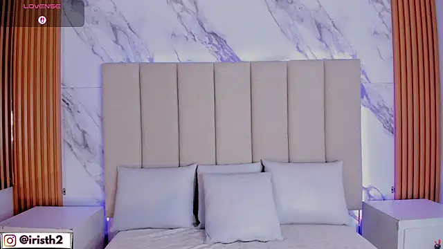 Iris Thompson  online show from 02/08/26, 03:48