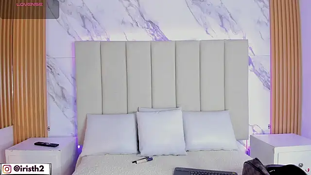 Iris Thompson  online show from 02/24/26, 04:13