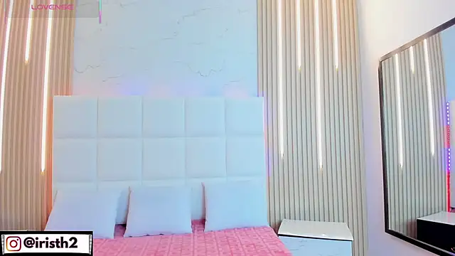 Iris Thompson  online show from 10/08/25, 04:47