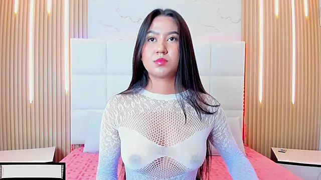 Iris Thompson  online show from 11/06/25, 12:47