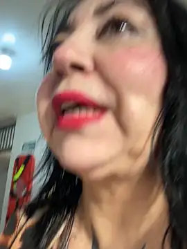 Snapshot of eva_sexx69 chatting on 10/21/25, 12:04 eva sexx69 online show from 10/21/25, 12:04