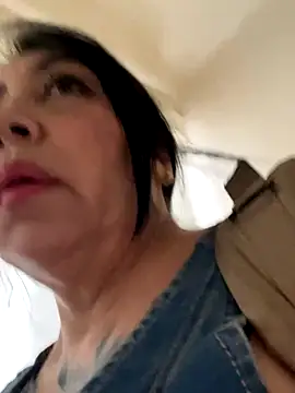 Snapshot of eva_sexx69 chatting on 10/22/25, 12:04 eva sexx69 online show from 10/22/25, 12:04