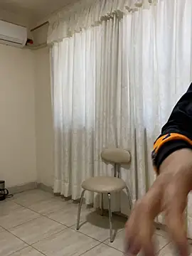 Snapshot of eva_sexx69 chatting on 12/05/25, 12:04 eva sexx69 online show from 12/05/25, 12:04