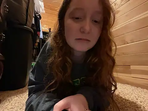 gingerbabe18 online show from 01/04/25, 12:37