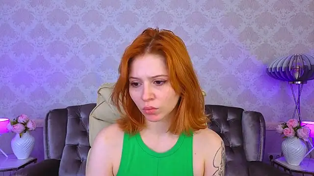 Snapshot of Sasha_Exclusive chatting on 09/29/25, 12:55 Sasha Exclusive online show from 09/29/25, 12:55