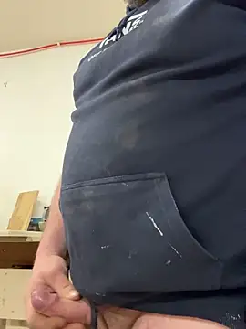 Snapshot of Thenakedjoiner1 chatting on 02/21/26, 05:37 Thenakedjoiner1 online show from 02/21/26, 05:37