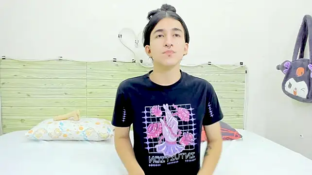 Evil Queen13 online show from 01/05/26, 08:34