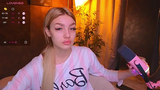 Ella Milla online show from 01/15/25, 05:29