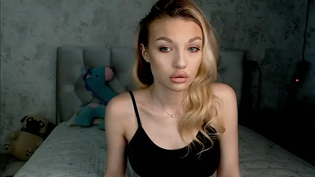 Ella Milla online show from 07/05/26, 02:35