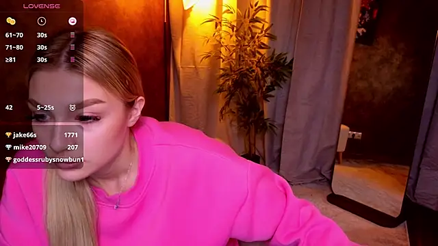 Ella Milla online show from 01/23/25, 11:48