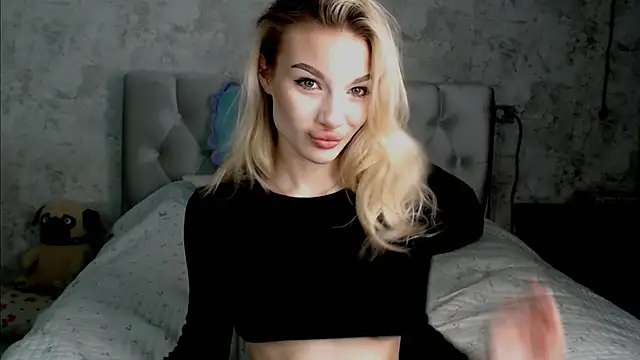 Ella Milla online show from 05/11/26, 02:45