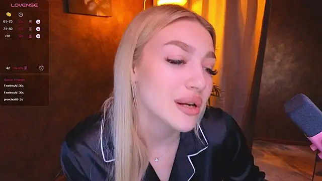 Ella Milla online show from 01/14/25, 12:14