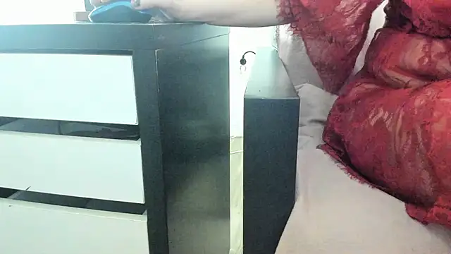 MendiPetite online show from 02/20/26, 09:28