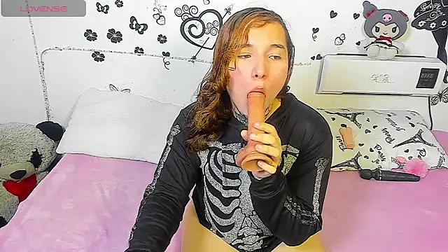 cutekat  online show from 03/27/26, 03:48