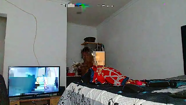 Hugetittiesxx2 online show from 01/19/26, 04:27