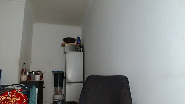 Hugetittiesxx2 online show from 02/18/26, 04:21