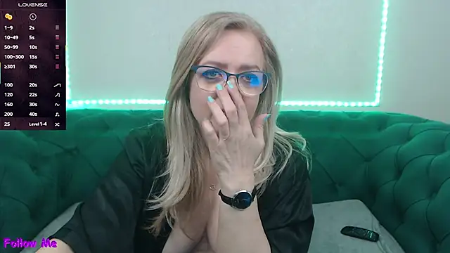 IvanaCharm online show from 03/10/26, 04:27