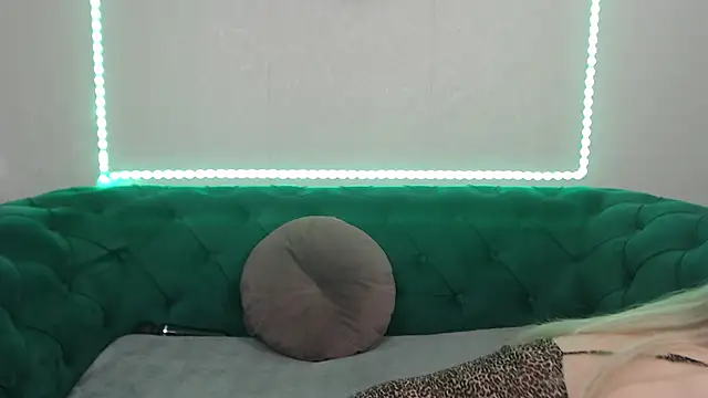 IvanaCharm online show from 02/28/26, 04:34