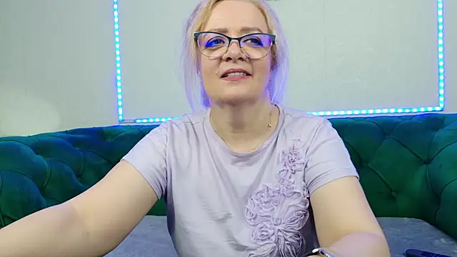 Snapshot of IvanaCharm chatting on 06/27/26, 03:34 IvanaCharm online show from 06/27/26, 03:34