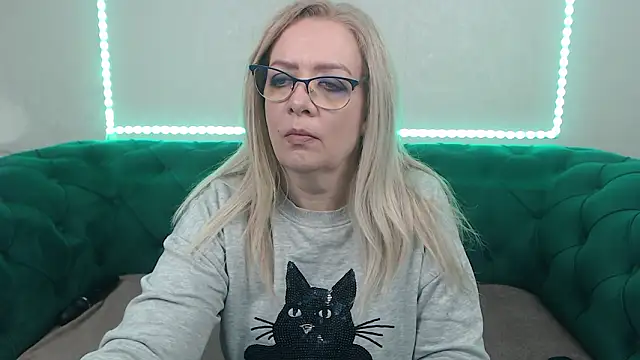 IvanaCharm online show from 03/24/26, 04:23