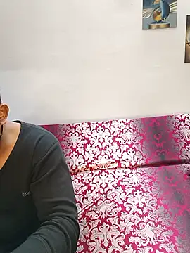 Snapshot of deepika-roy chatting on 01/11/26, 03:41 deepika-roy online show from 01/11/26, 03:41