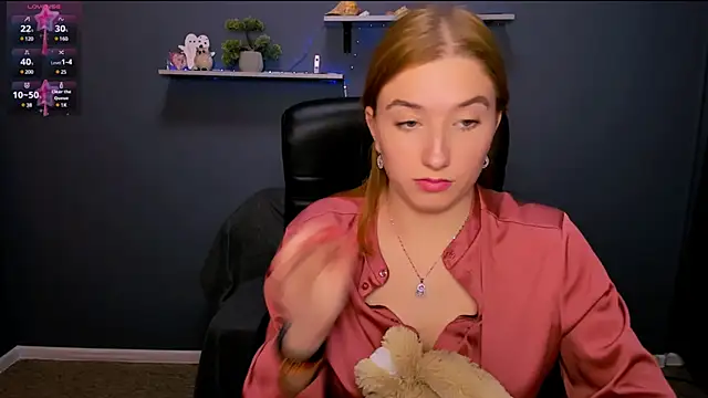 Snapshot of daisy_candy chatting on 12/10/24, 04:34 daisy candy online show from 12/10/24, 04:34