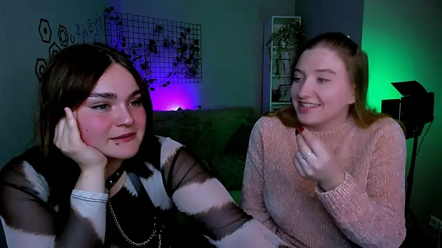 Snapshot of daisy_candy chatting on 10/12/25, 07:59 daisy candy online show from 10/12/25, 07:59