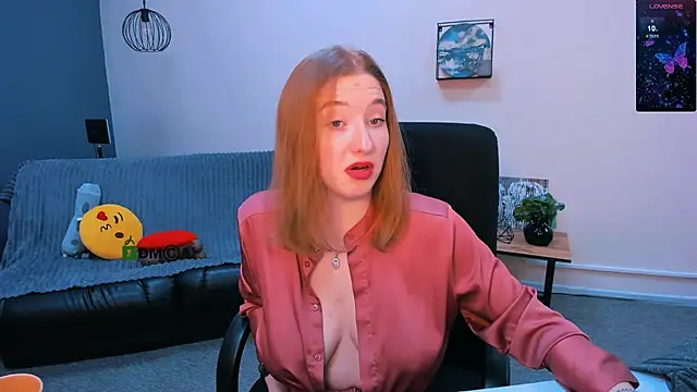 Snapshot of daisy_candy chatting on 12/24/24, 04:55 daisy candy online show from 12/24/24, 04:55