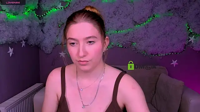Snapshot of daisy_candy chatting on 05/23/26, 08:41 daisy candy online show from 05/23/26, 08:41